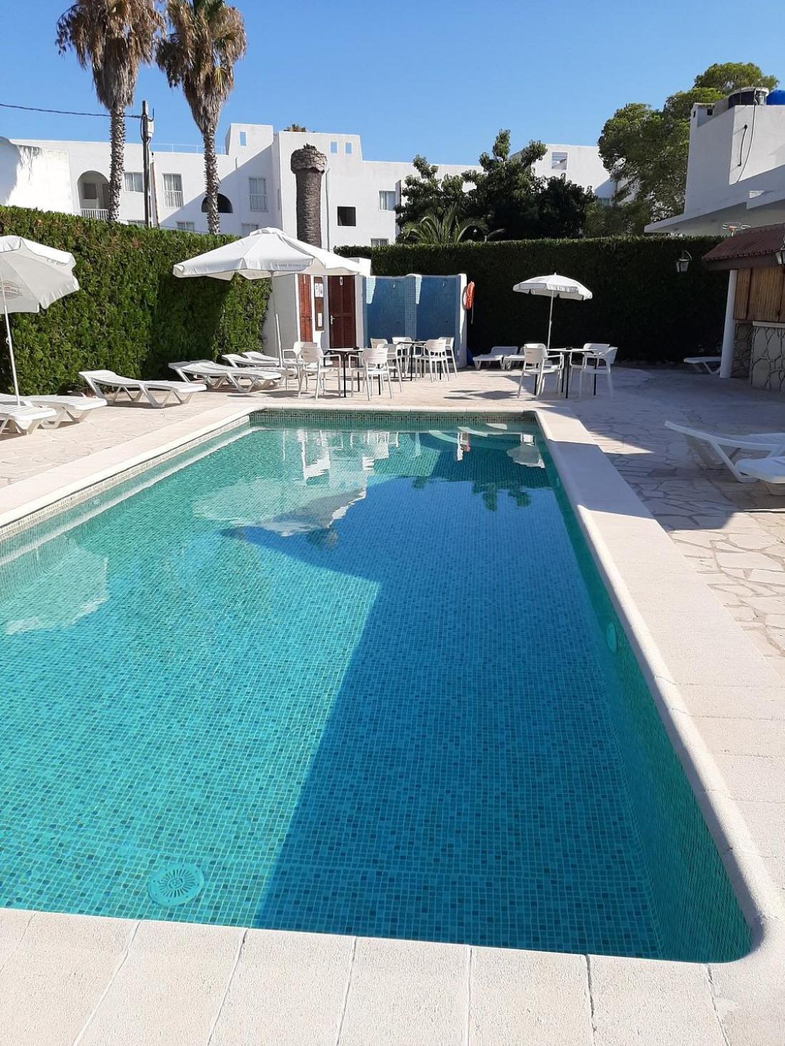 Hostal Oasis Dor Cala D´Or Εξωτερικό φωτογραφία